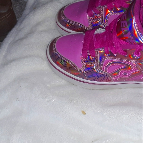 Pink heelys - Picture 3 of 5